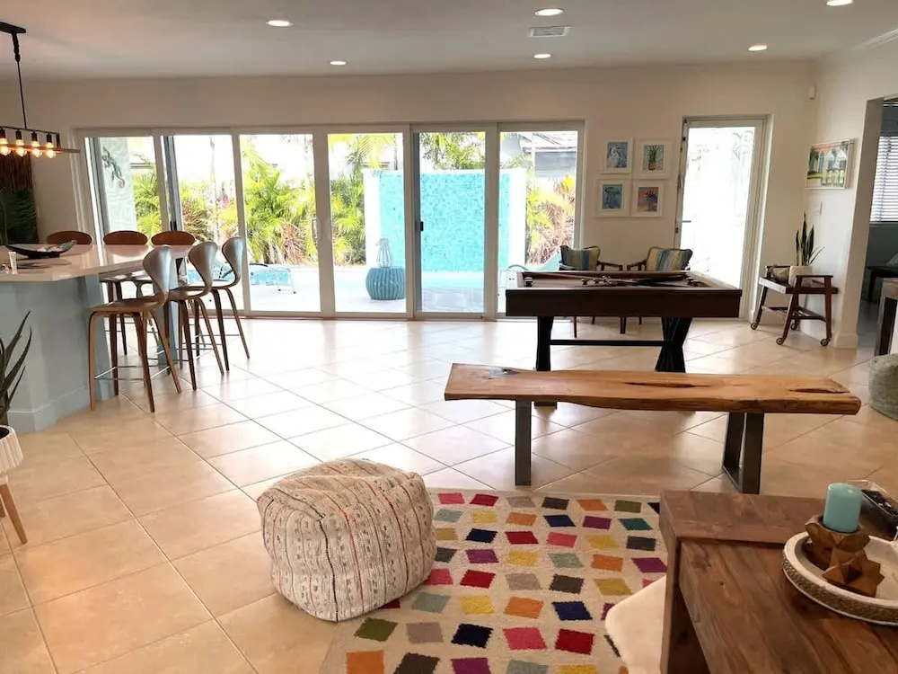 Walking From the Beach 3Br Villa