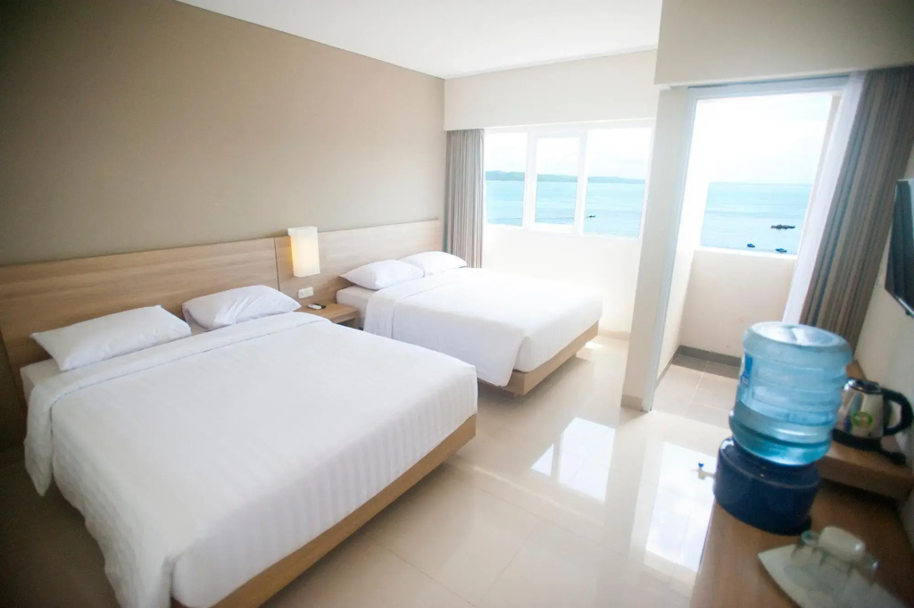 Laut Biru Resort Hotel - фото 6