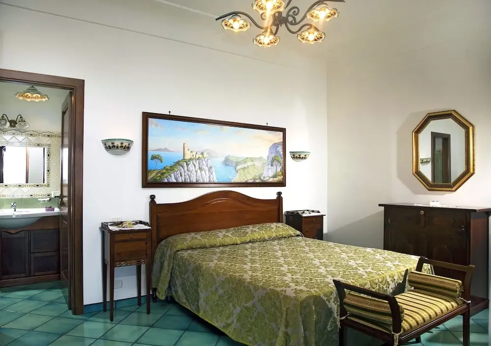 Standard Double room with ocean view (full double bed)