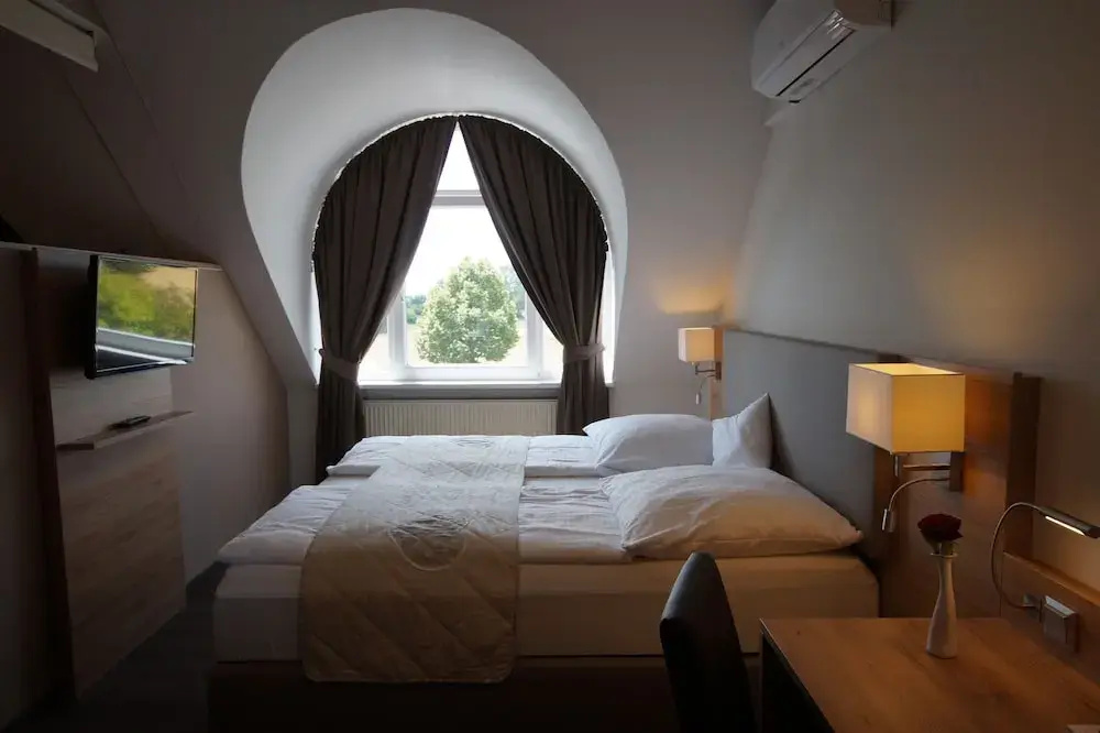 Comfort Double room (full double bed)