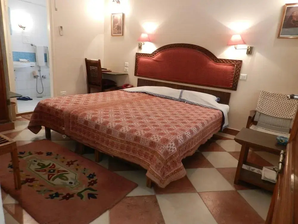 Standard Double room (full double bed)