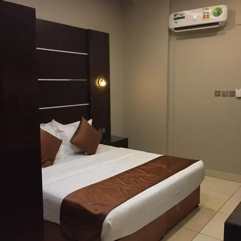 Economy room