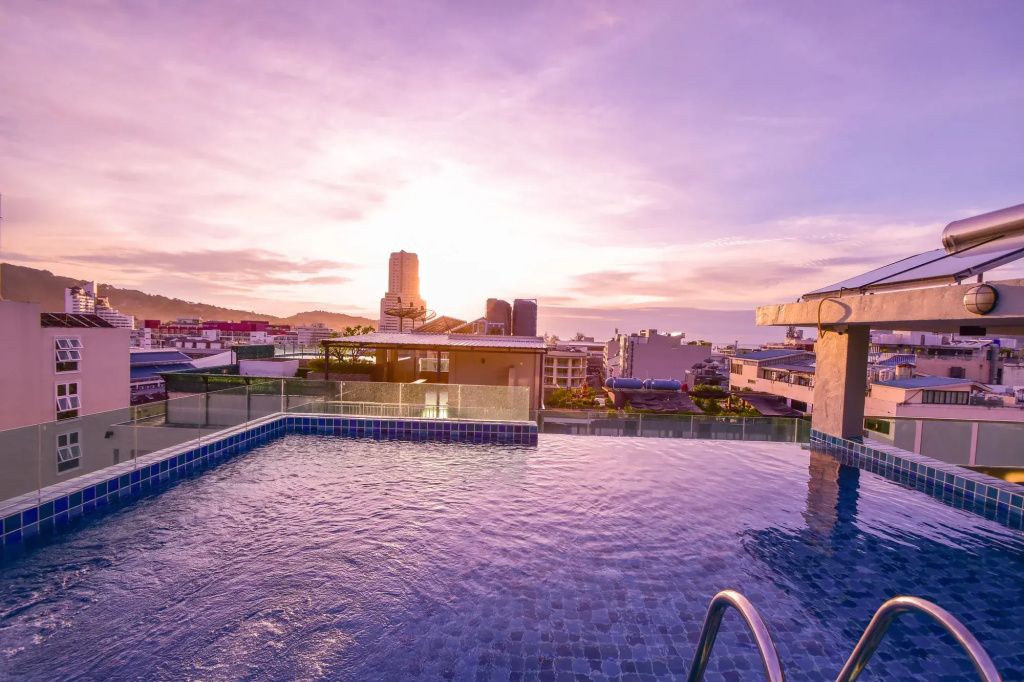 Patong Buri Resort Hotel - Général
