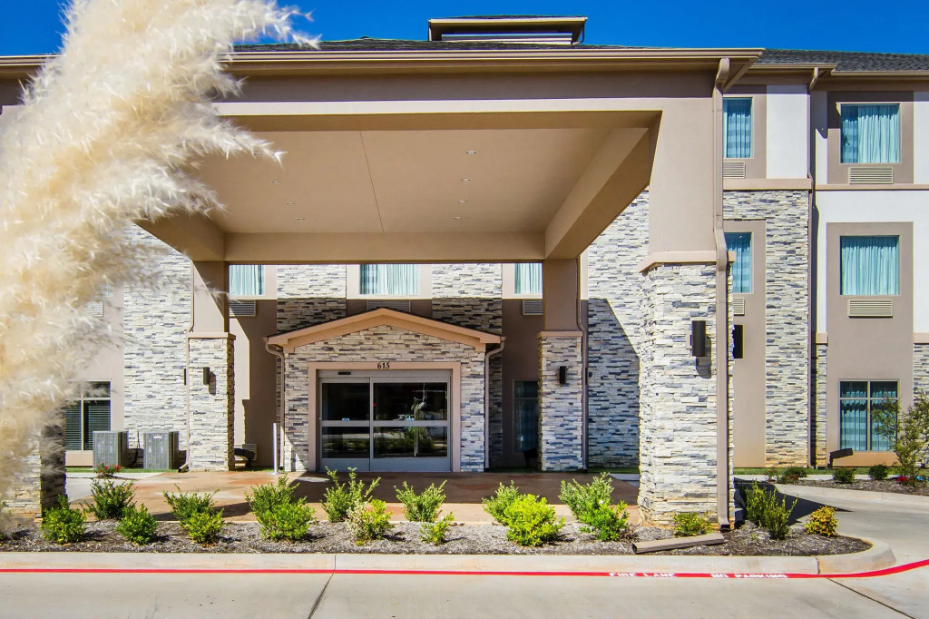 Hotel photo 1