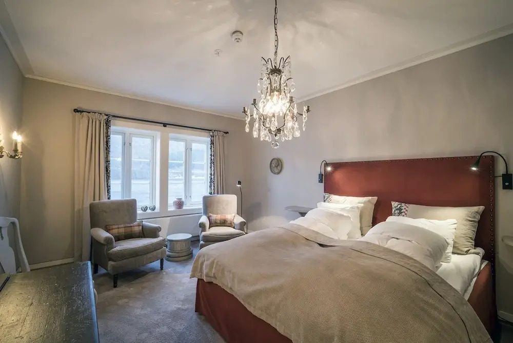 豪華海景雙人房，配備雙人床