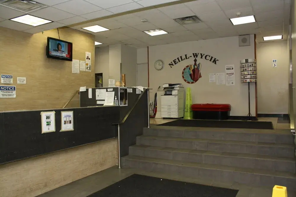 Lobby & Reception