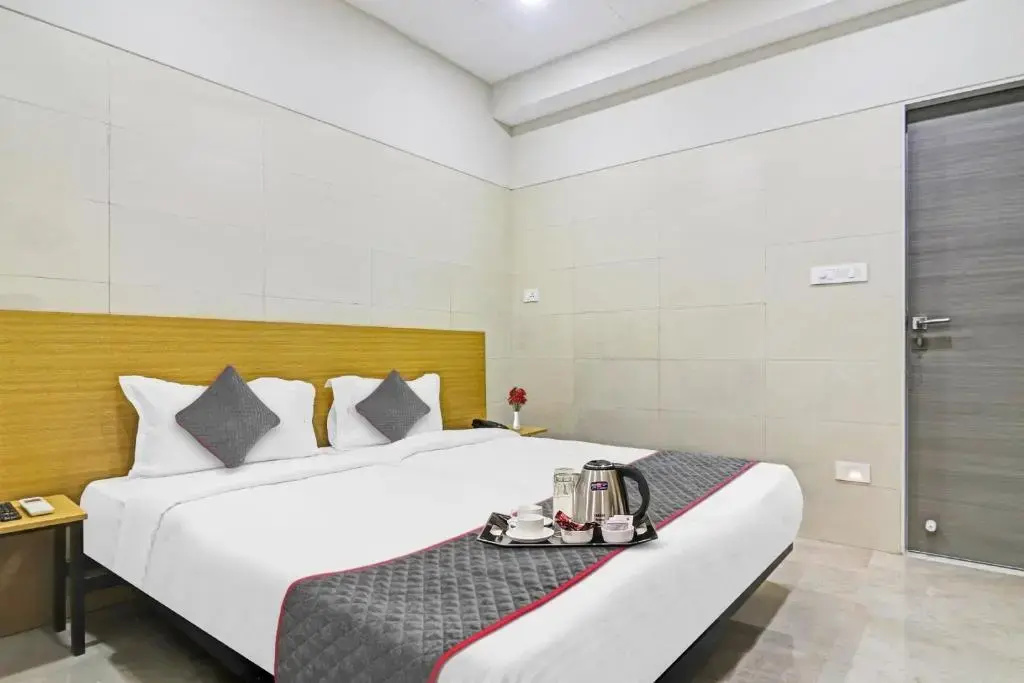 Super Oyo Townhouse 1033 Ameerpet