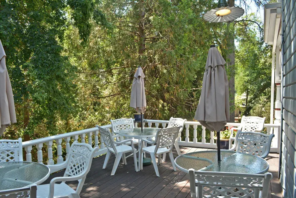 Deer Creek Inn - Général
