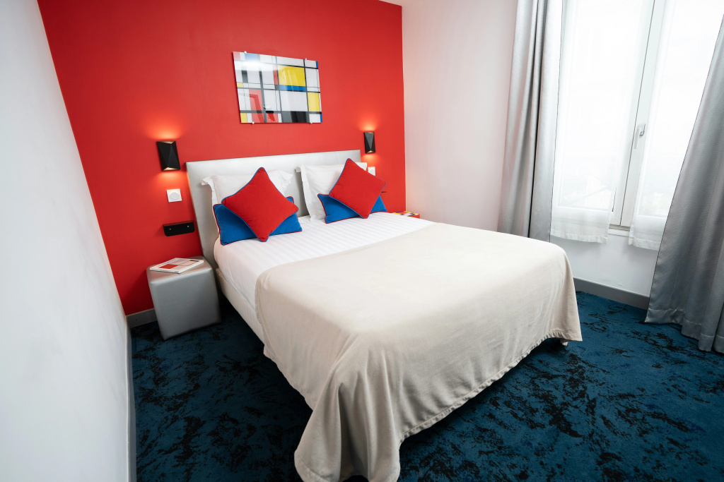Отель Hotel du Mont Dore в Париже