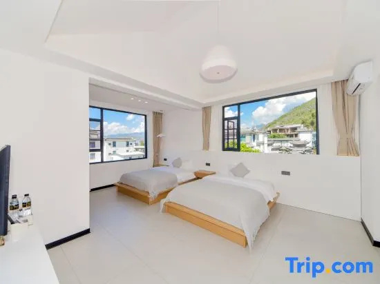2 Bedrooms Standard Double Family room (full double bed)