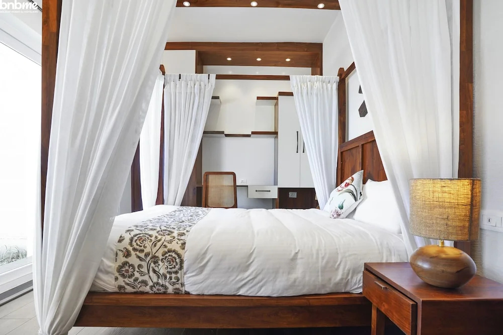 3B-Barefoot-01 by bnbmehomes