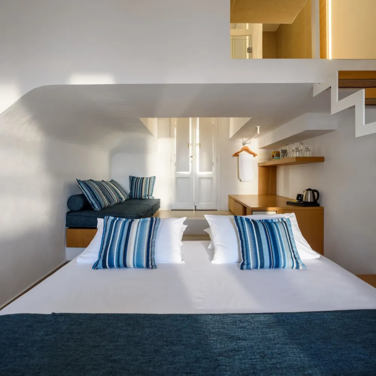 Standard Duplex room with balcony and with sea view