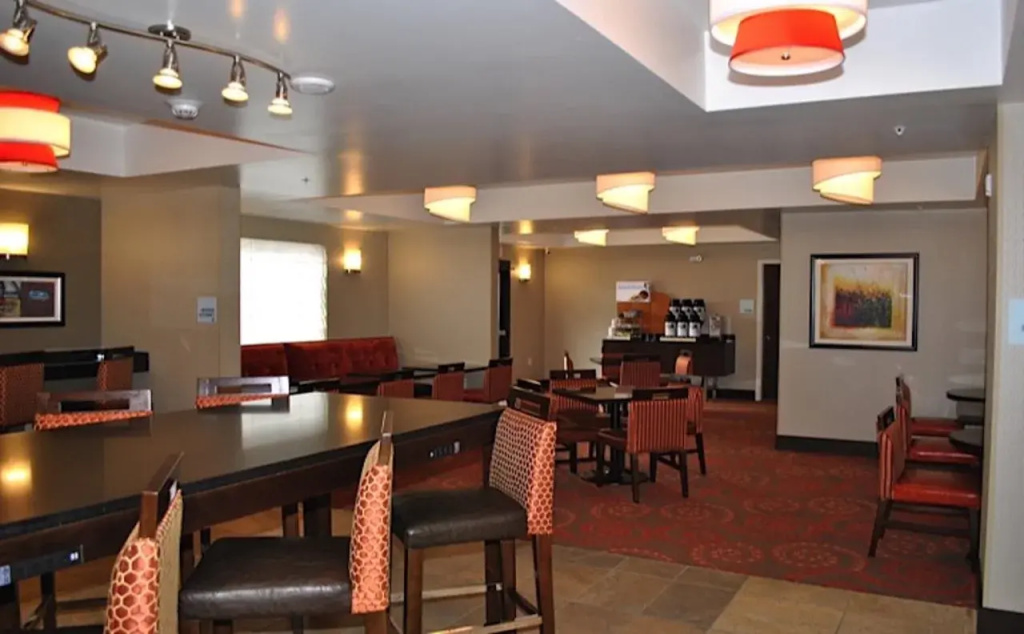Holiday Inn Express Salem by IHG - фото 16