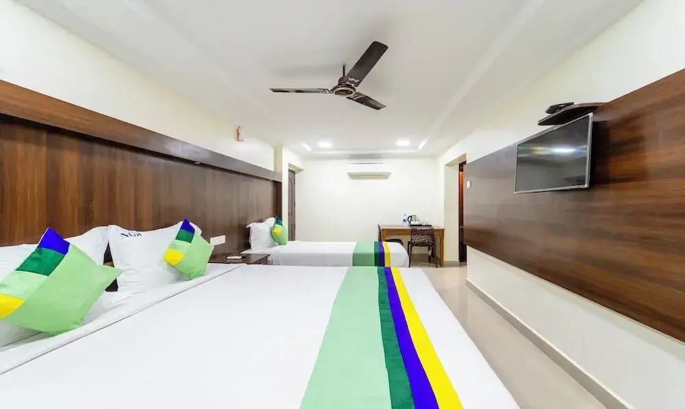 Hotel photo 12