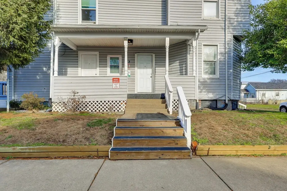 Close to Camden Clark: Central Parkersburg Condo