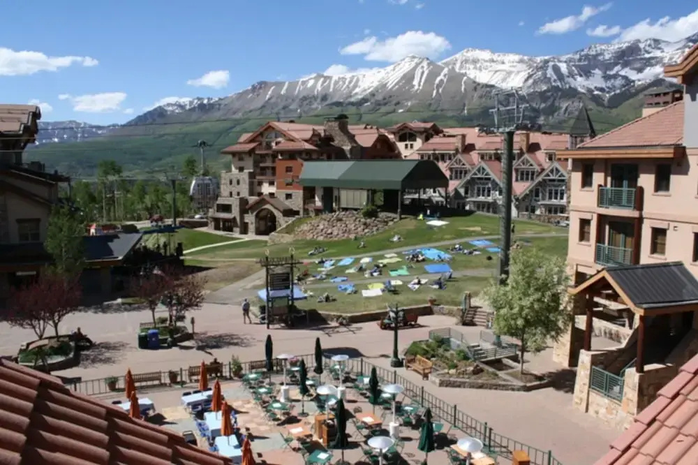 Blue Mesa Penthouse by Avantstay Buyout of 3 Units Ski-in/ski-out Condo