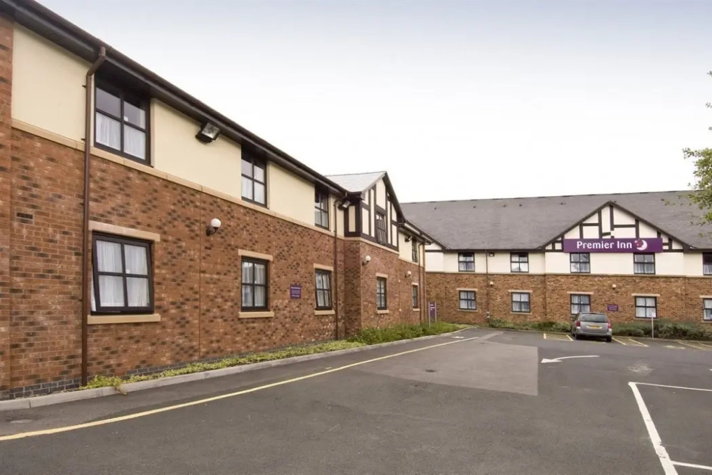 Premier Inn Solihull (Hockley Heath, M42) - фото 36