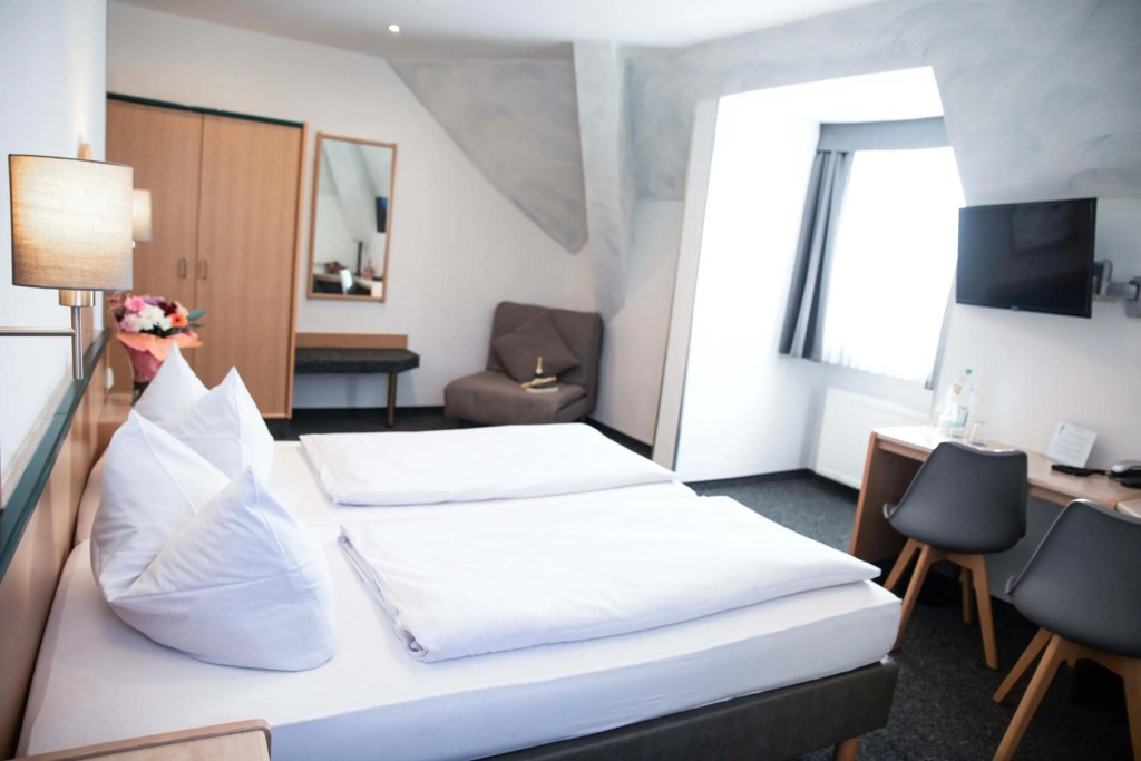 Hotel Regina — 4
