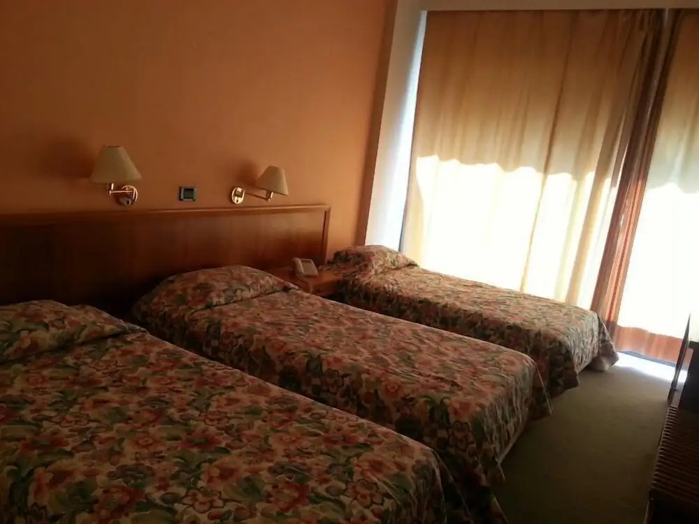 Standard Triple room with balcony