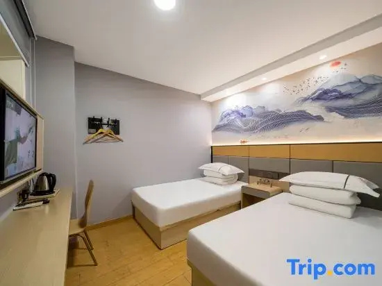 Economy Double room (full double bed)