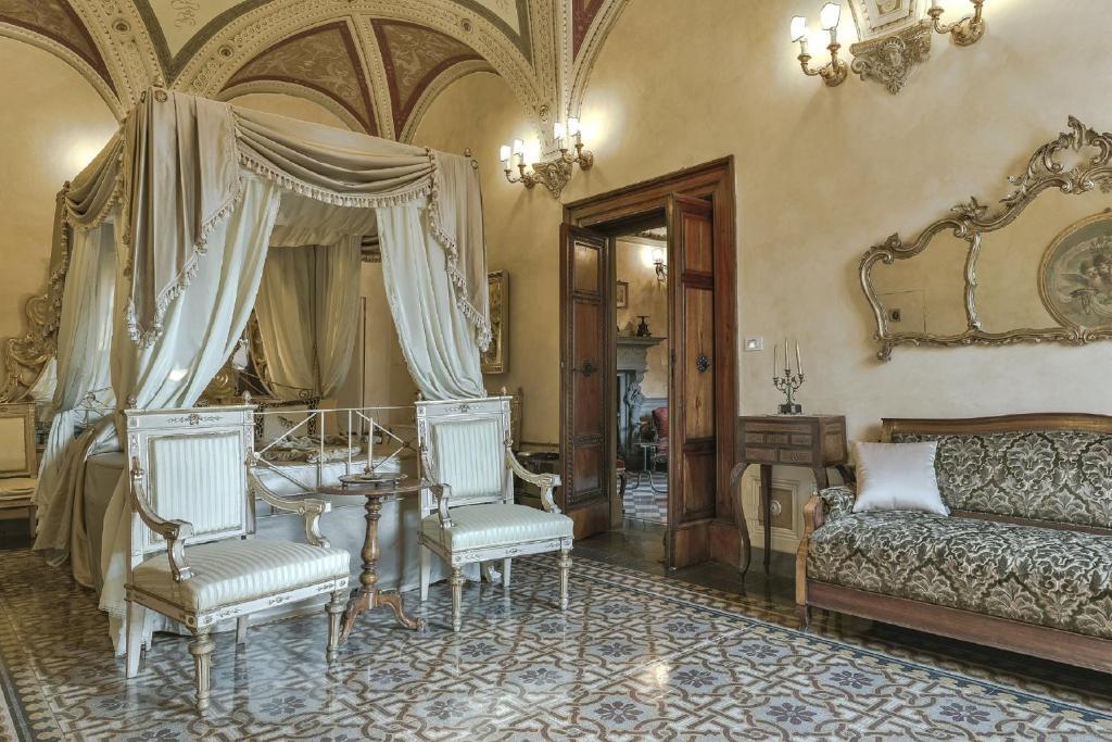 Palazzo Coli Bizzarrini Image 18