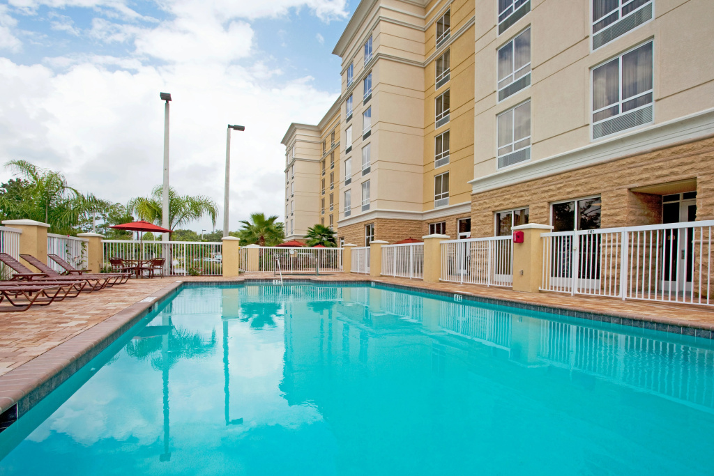 Holiday Inn Hotel & Suites Orange Park by IHG - Général