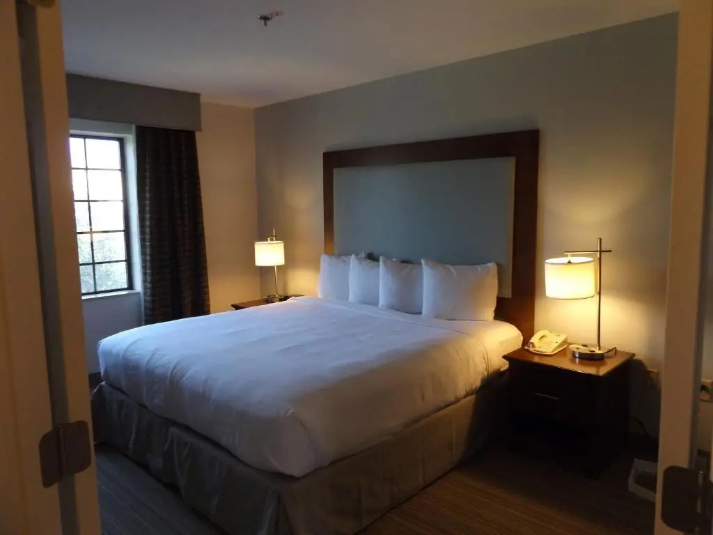 Homewood Suites by Hilton Jacksonville Deerwood Park - Chambres