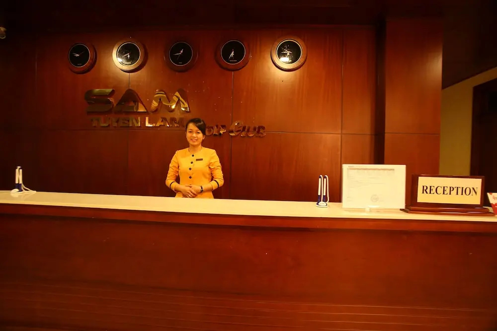 Lobby & Reception
