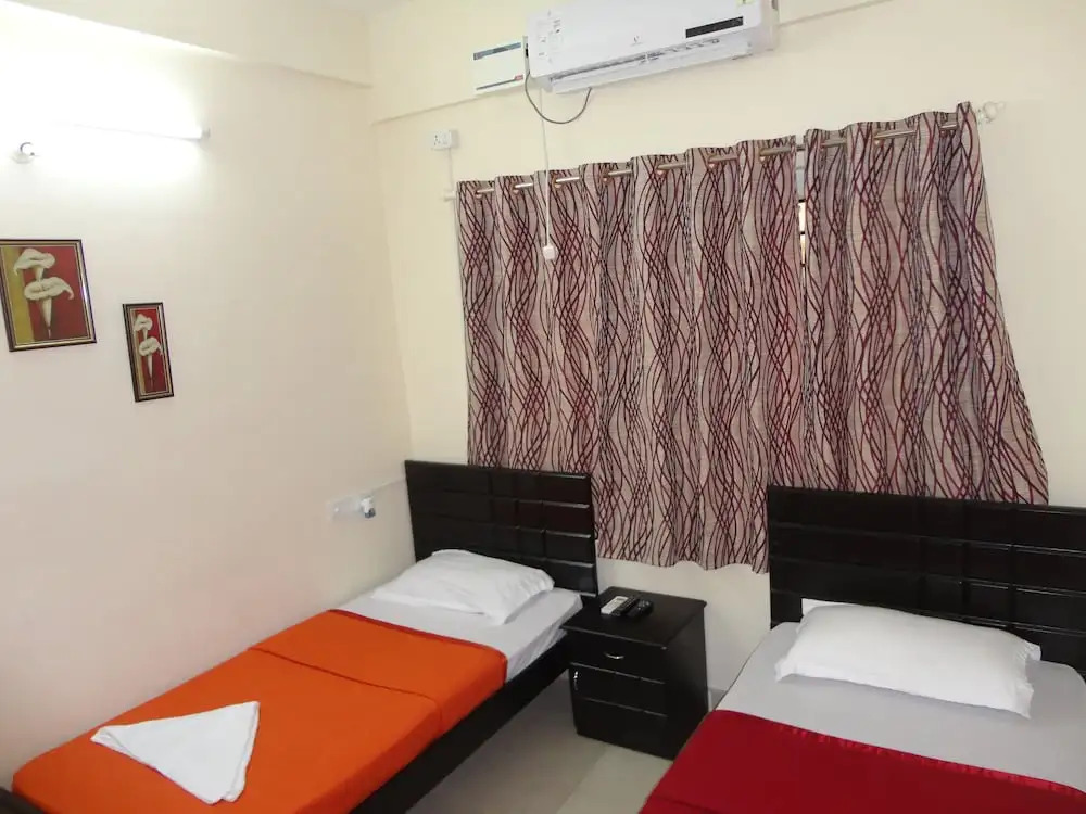 三臥室、舒適四人公寓,附設陽台