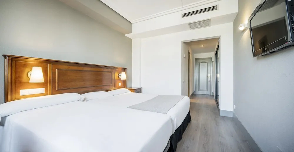 Hotel ILUNION Las Lomas - Chambres