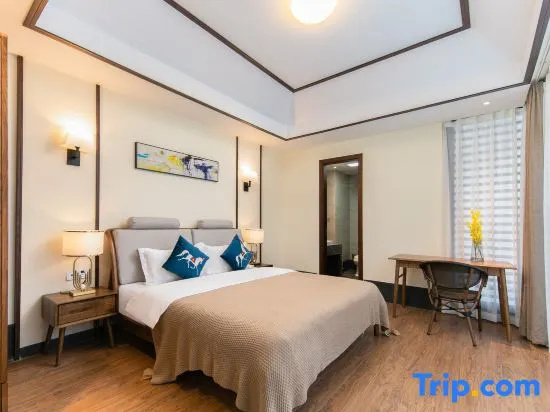 3 Bedrooms Villa with courtyard view