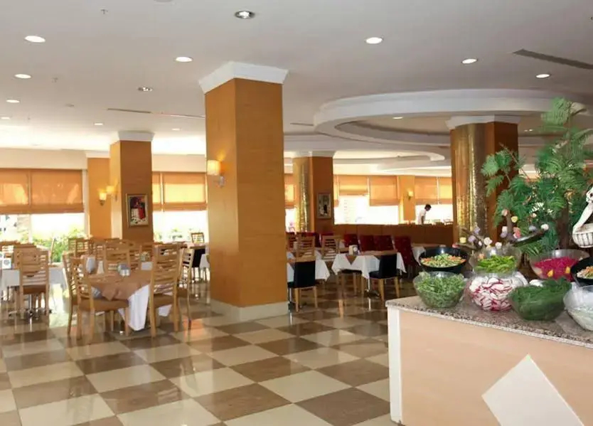 The Maxim Resort - фото 12
