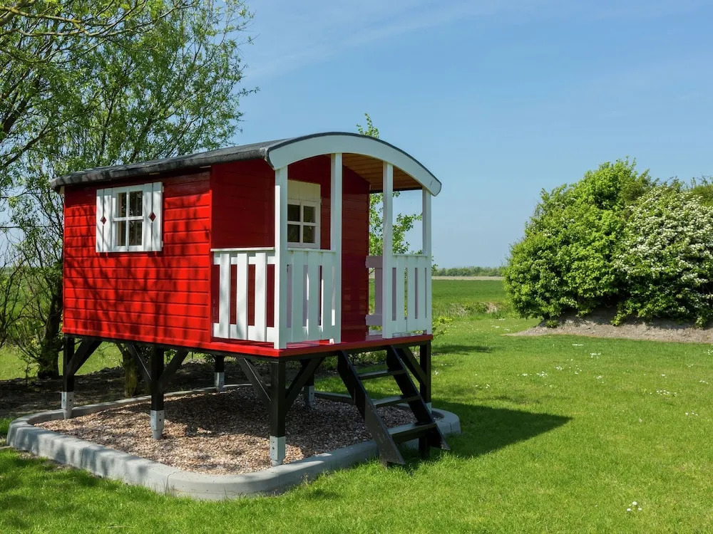 Very Attractive Holiday Home Near The Beach Of Westkapelle