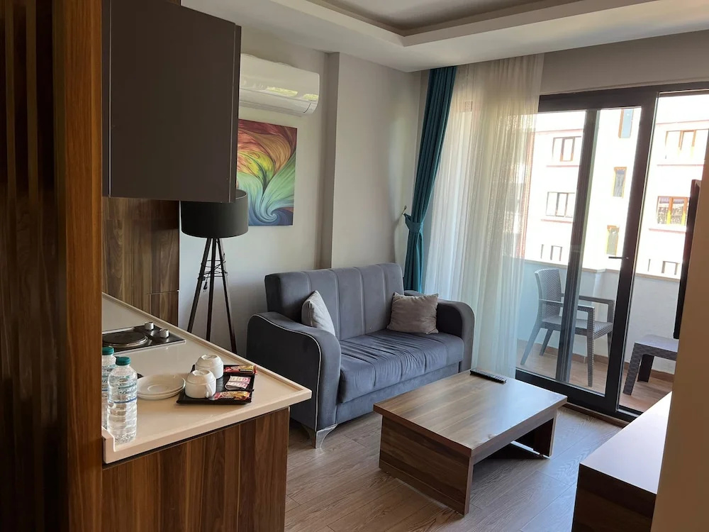 Ferah Suites Hotel — 2