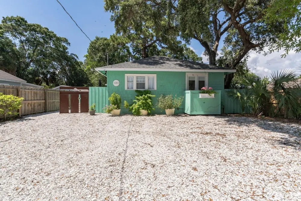 Sarasota, Fl Bungalow Bright & Breezy Coastal Vibes - 10 Mins To White Sand Beaches 2 Bedroom Home by RedAwning
