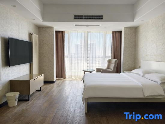Superior Double Studio (full double bed)