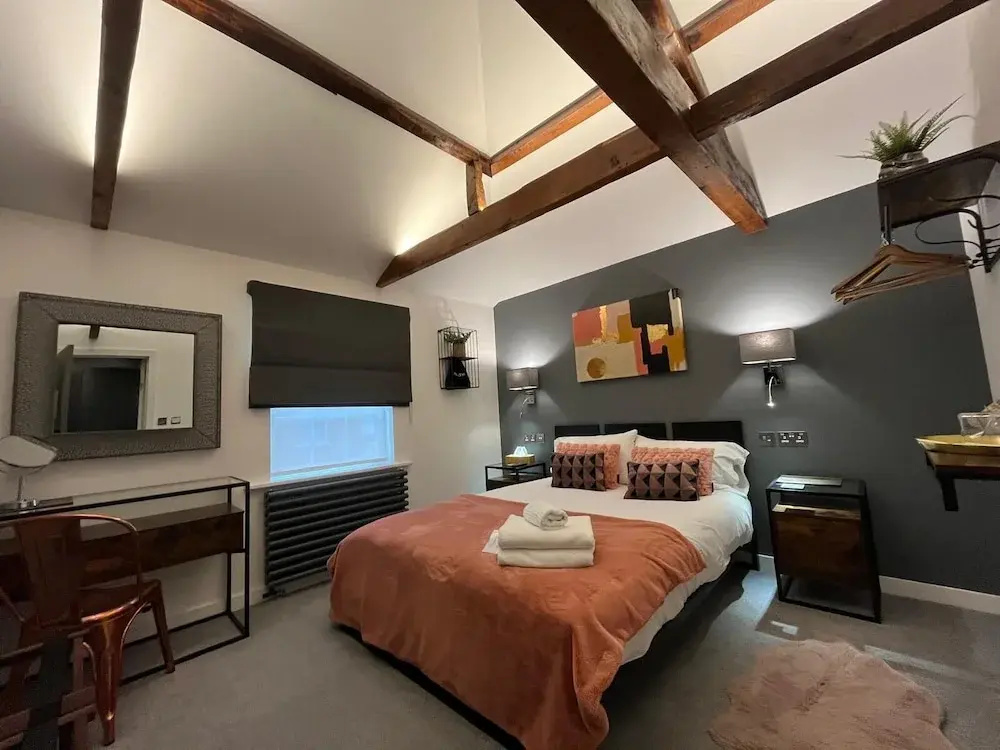 Standard Double room (full double bed)