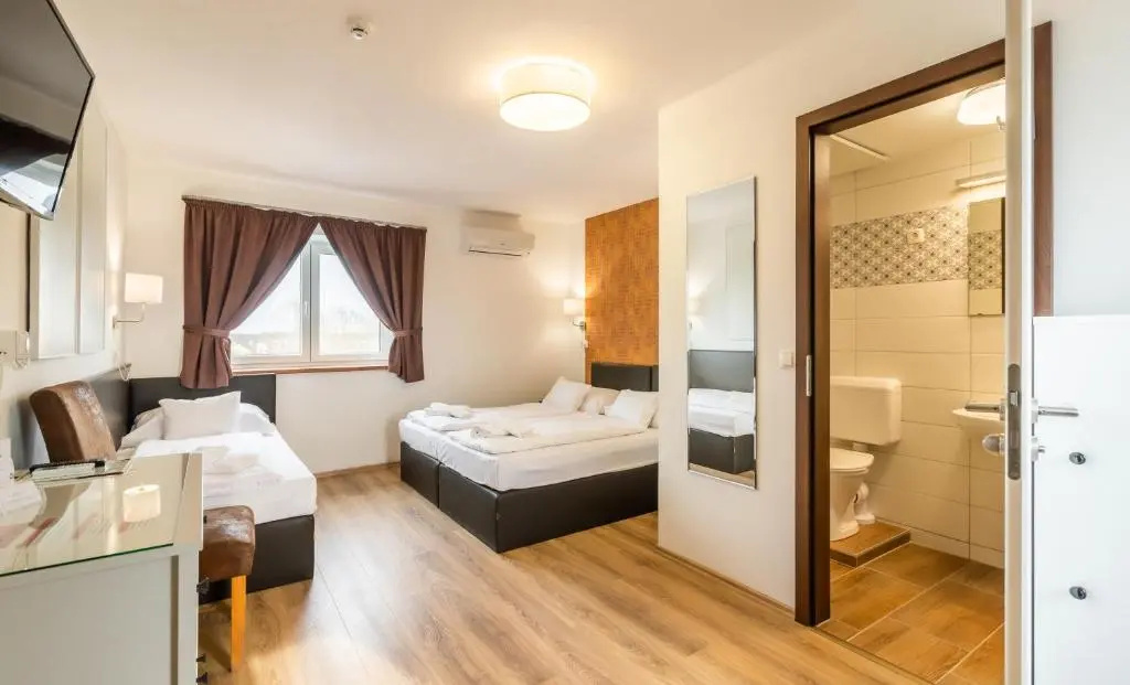 Autohof Hotel Hegyeshalom - Chambres