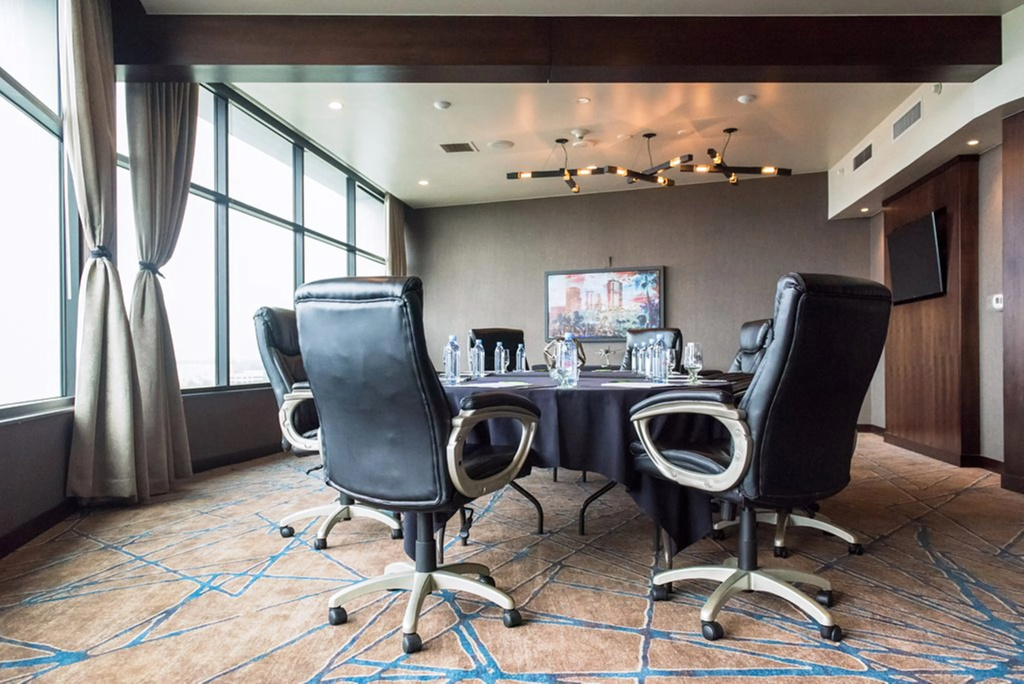 Holiday Inn Long Beach Airport Hotel and Conference Center by IHG - Général