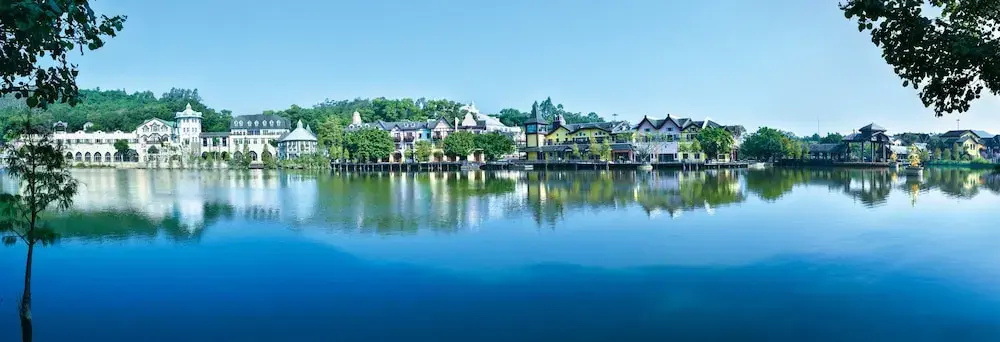 Beach & Waterfront