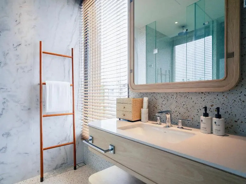 2 Bedrooms Double Suite with balcony (full double bed)