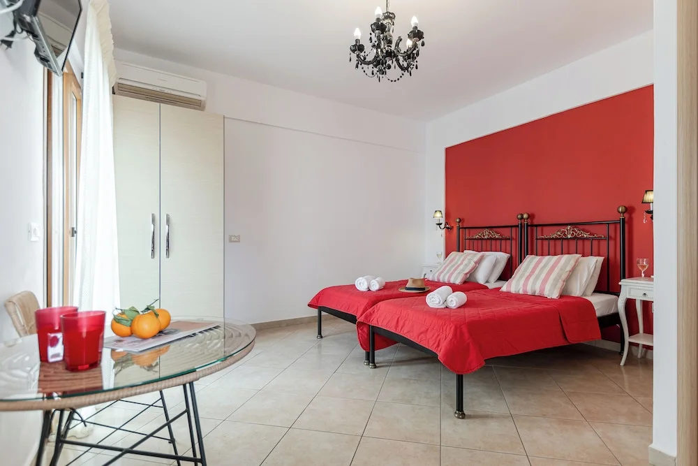 Deluxe Double room (twin beds)