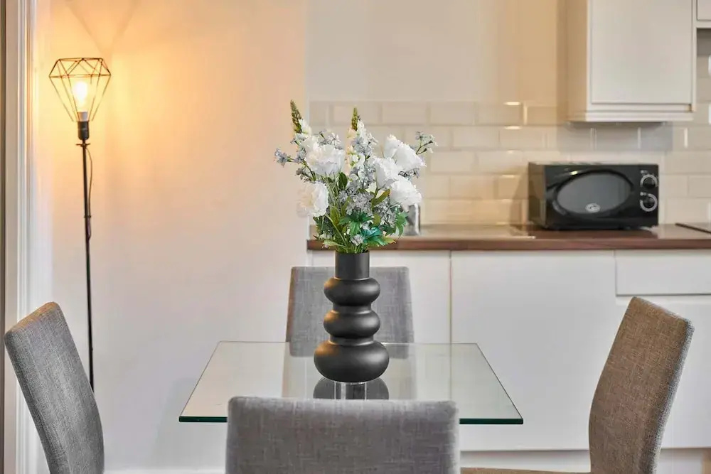 Host Stay Three Graces Getaway