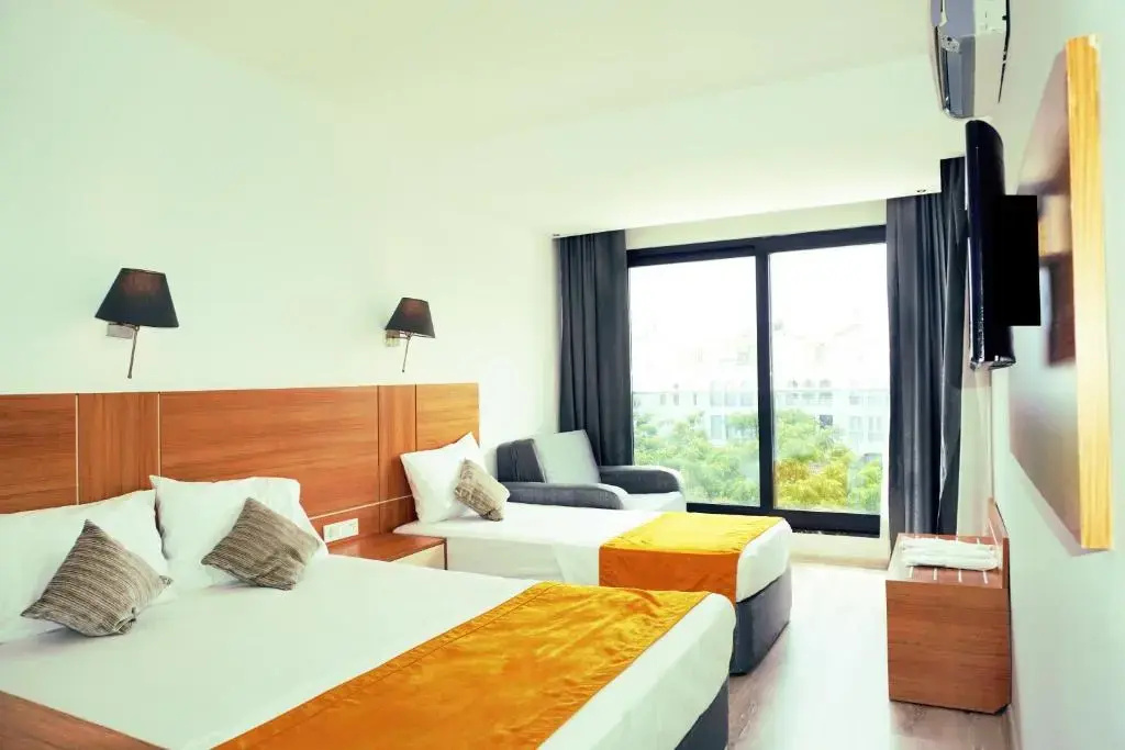Standard Double room (full double bed)