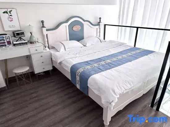 Double Apartment with lake view (full double bed)