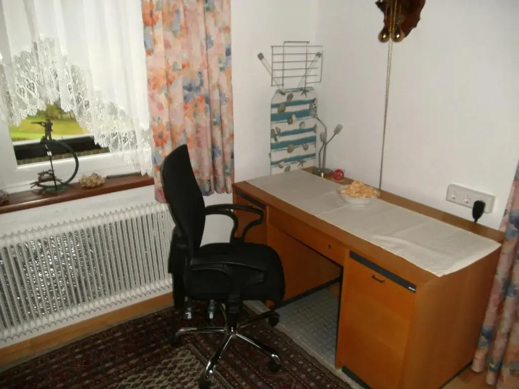3 Bedrooms Apartment