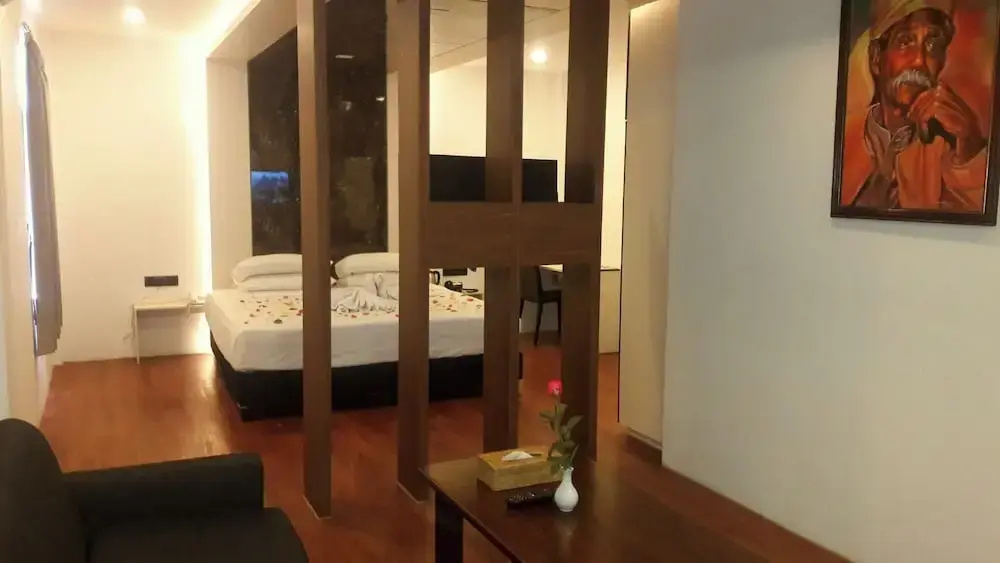 Premier room