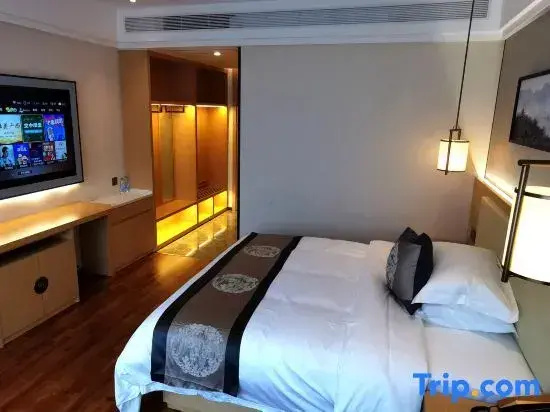 Business Double room (full double bed)