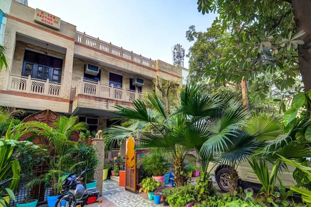 Oyo 28011 Shubhangni Residency 2