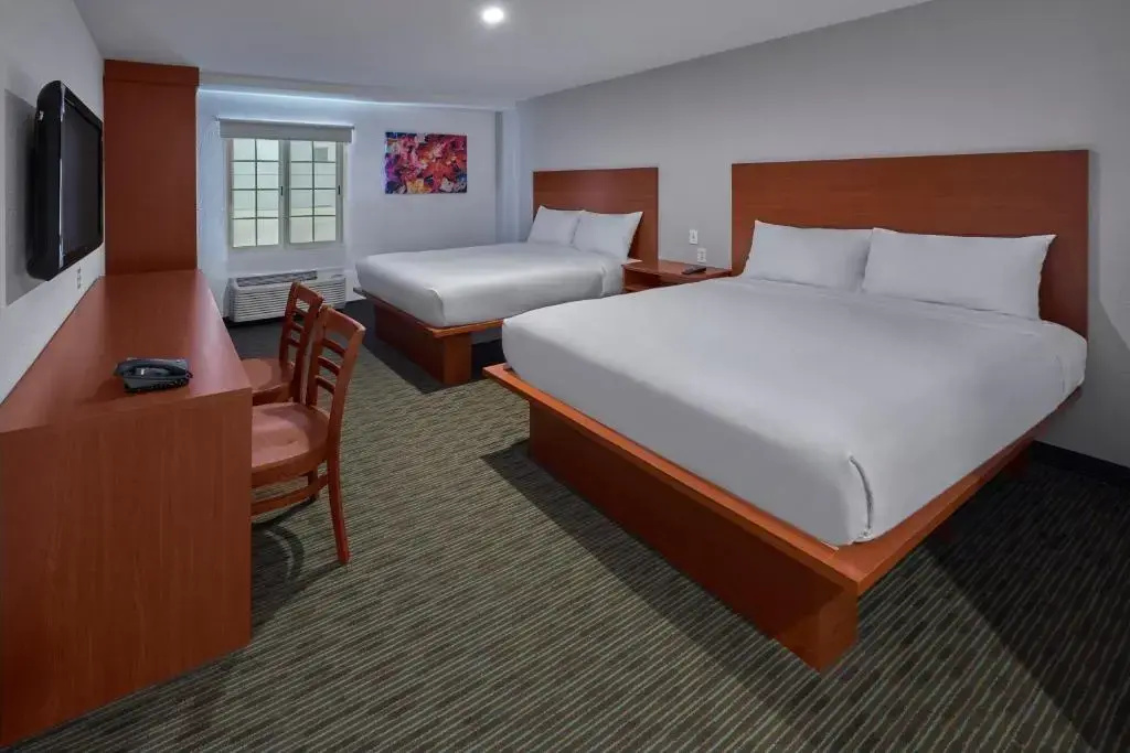 Quadruple Suite